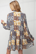 Load image into Gallery viewer, Effortlessly Elegant Linen Smock Dress
