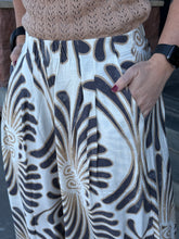 Load image into Gallery viewer, Neutral Toned Swirl Pattern Pant
